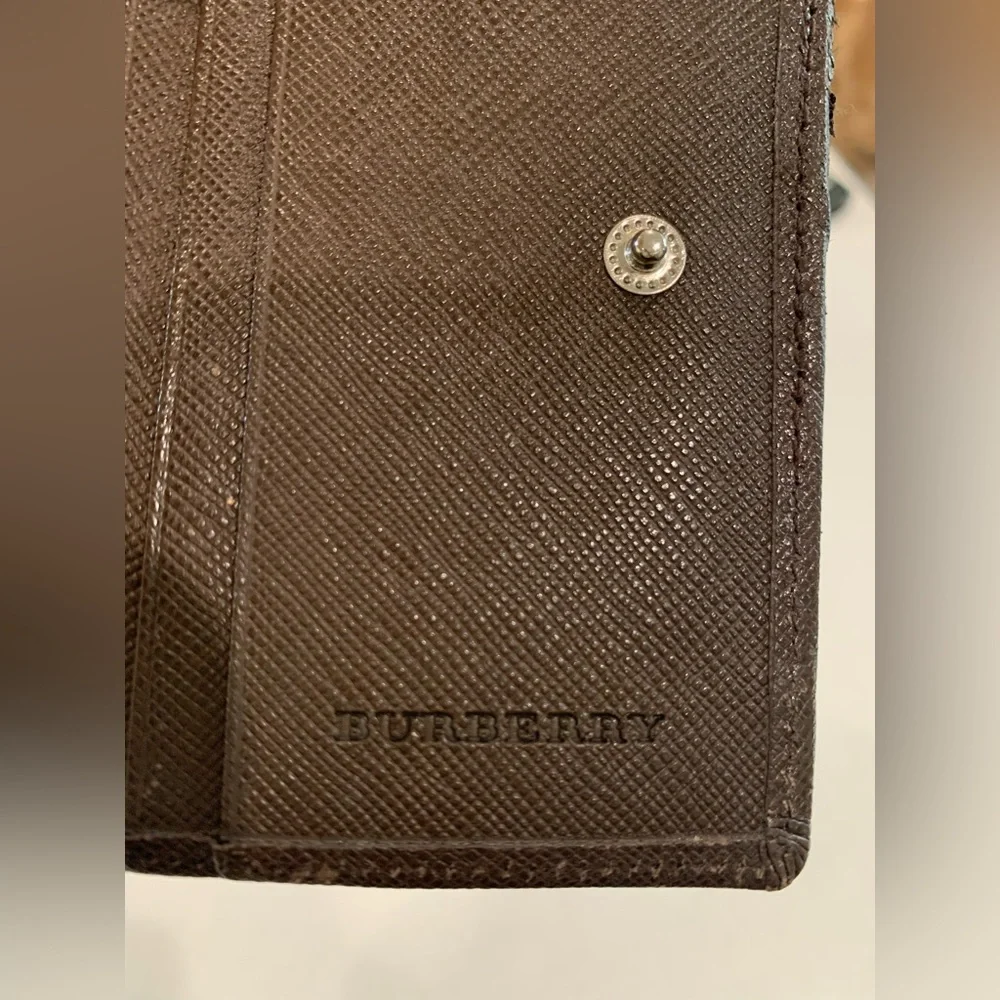 Burberry Nova Wallet - Picture 9 of 10